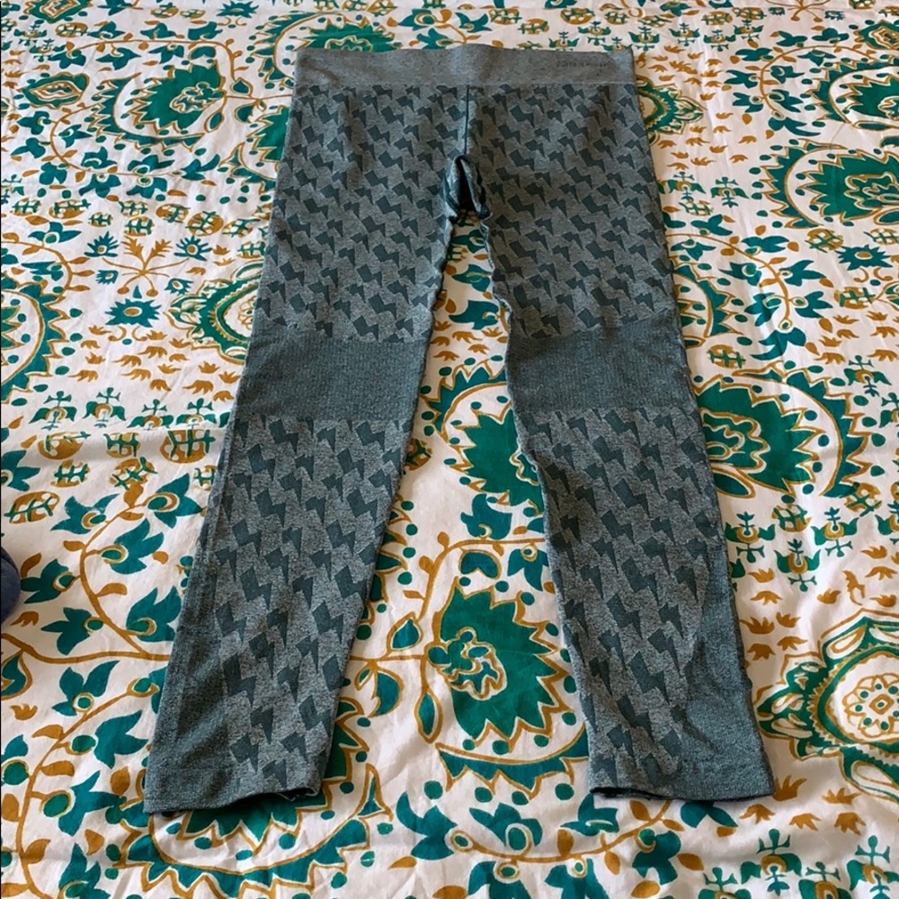 Oiselle LIKE NEW Bolt Tights